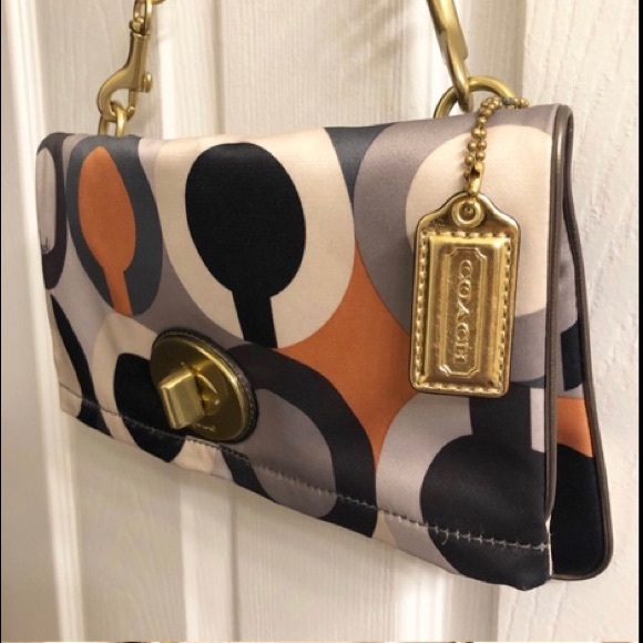 Coach Handbags - Coach Amanda Signature Foldover Clutch